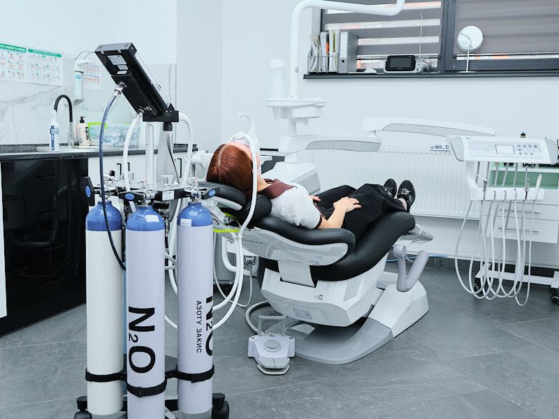 LAUGHING GAS RevoDent